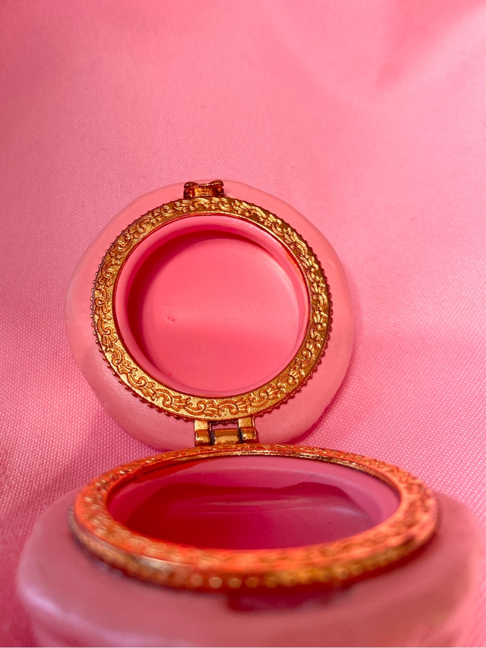 Pink Macaron Box Trinket Gold Bow Decor Trinket Gift French Cookie Paris Dessert - Picture 6 of 6